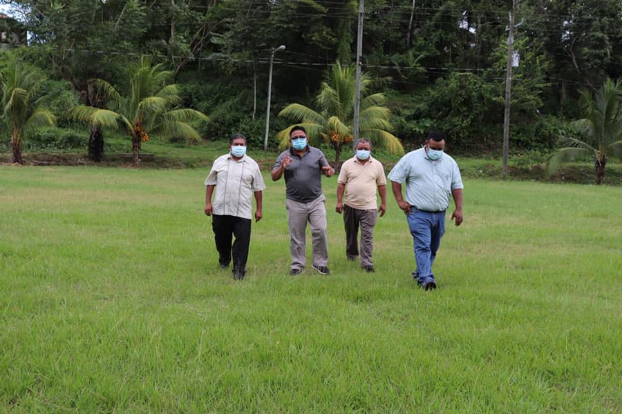 Mininster and CEO identifying a place for San Antonio well