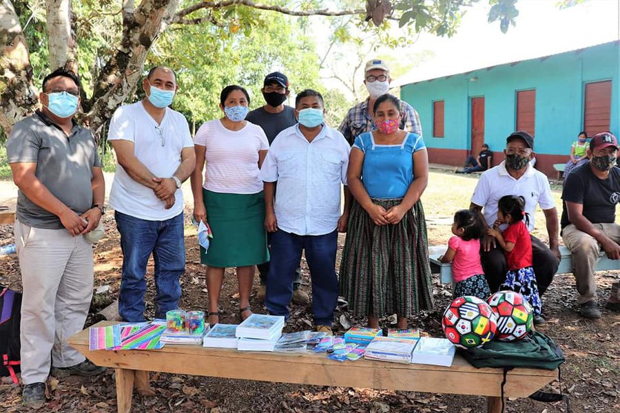 Ministry donating school supplies to machakil Ha.jpg